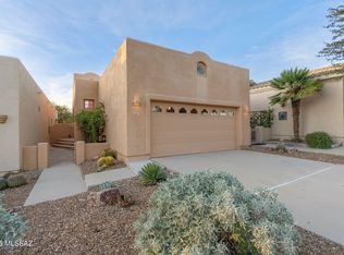 5097 N Pinnacle Cove Dr, Tucson, AZ 85749