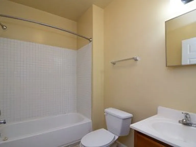 Apartment Units in Bolton Hill, Baltimore, MD! — Photo 16