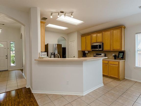 4th image of 8710 Indian Maple Dr