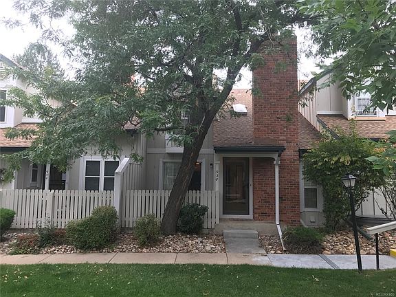 2nd image of 930 S Granby Way