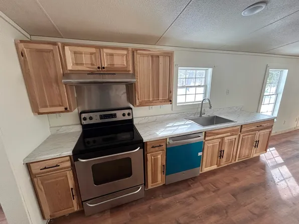 49 State Route 175, Campton, NH 03223