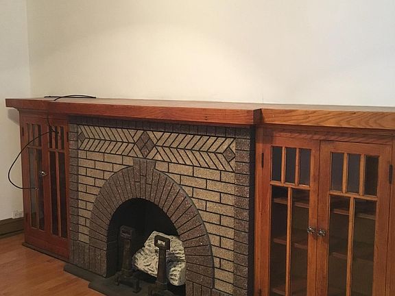 3rd image of 3075 N Davlin Ct Unit 2
