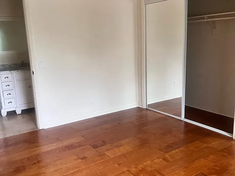 1250 E Corson St #6 — Photo 16