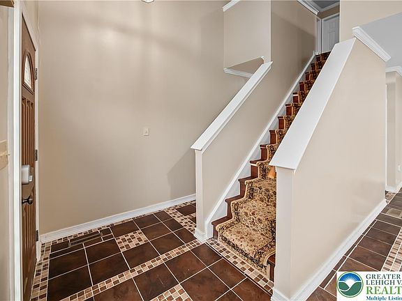 2nd image of 2354 Red Maple Dr