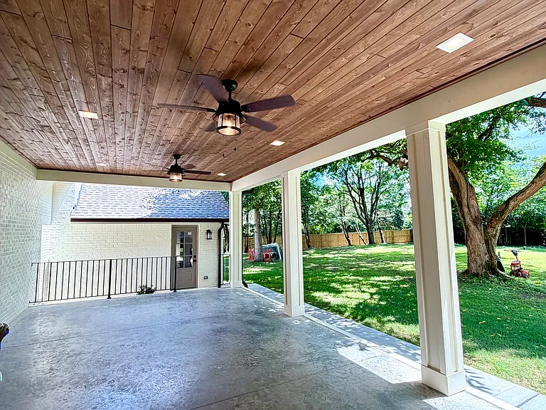 701 Brindley Dr — Photo 6