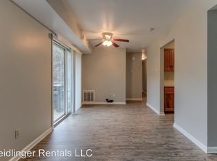 531 Alison Dr APT 12, Hummelstown, PA 17036