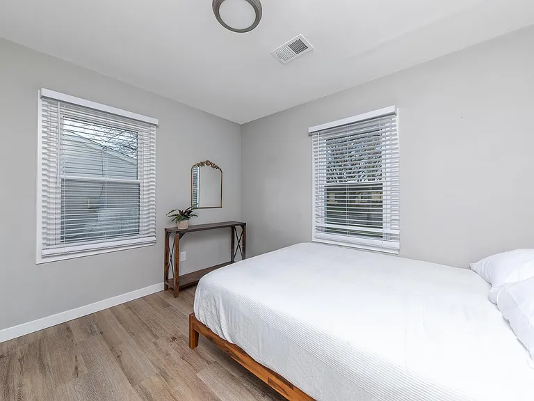 1021 Olympia Dr — Photo 23
