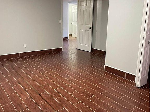 3rd image of 178 S Killarney Ln APT 5
