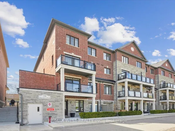 196 Pine Grove Rd, Vaughan, ON