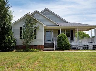 3301 Cloverdale Ct, Efland, NC 27243