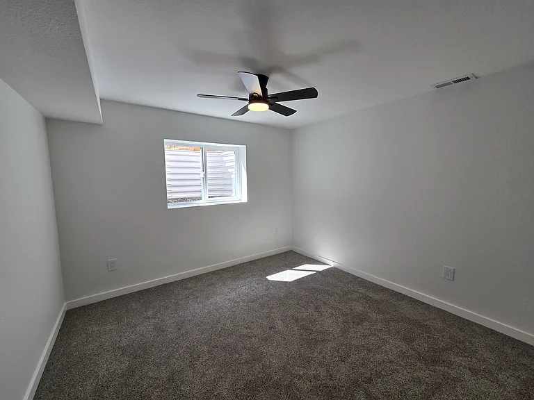 738 E Fountain Blvd — Photo 25
