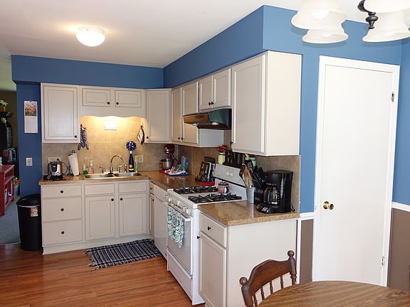 4th image of 754 Coleman St SE