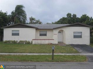 8240 SW 4th St, North Lauderdale, FL 33068