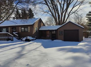 670 Sheridan Rd, Saint Joseph, MI 49085