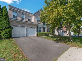 44201 Navajo Dr, Ashburn, VA 20147