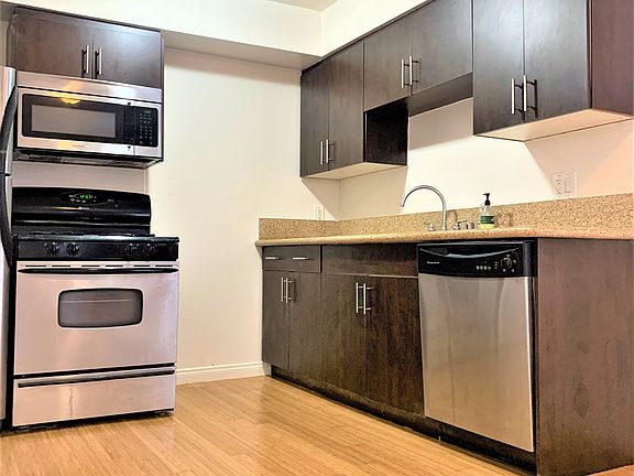 4th image of 843 S Ardmore Ave APT 303