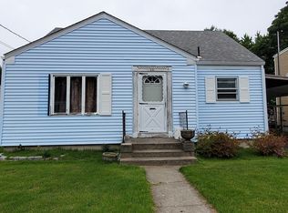 62 Flint St, Pawtucket, RI 02861
