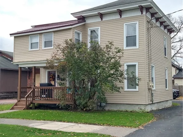 17 Venette St, Cortland, NY 13045
