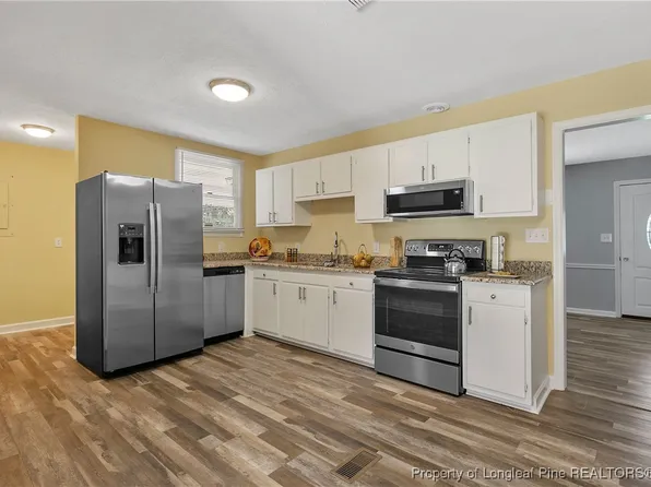 1418 Mack St, Spring Lake, NC 28390