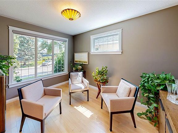 3rd image of 2728 Robinson STREET