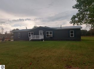 1676 E Manor Rd, Au Gres, MI 48703