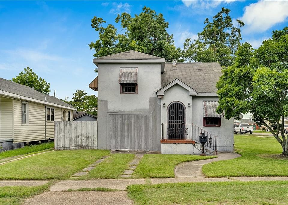 1st image of 802 Avenue B