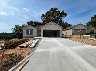 747 Jersey Rd, Marshfield, MO 65706