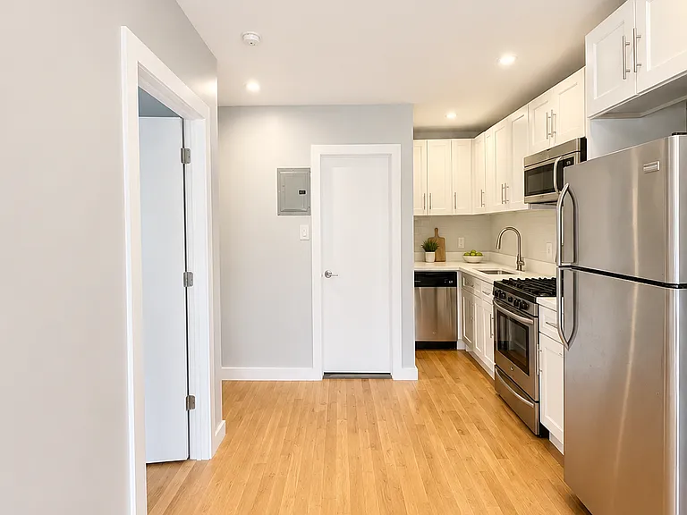 193 Sackett St #4F — Photo 4