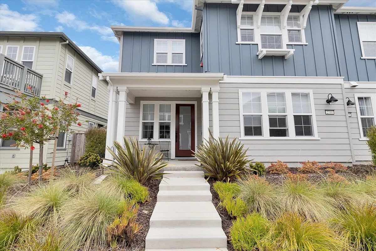3 bed, $4,500 — Photo 2