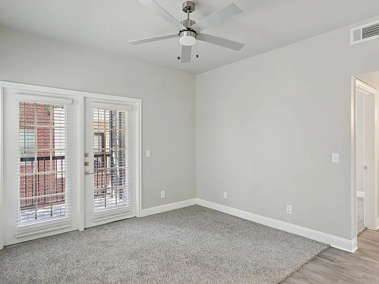 Larkin Apartment Homes — Photo 91