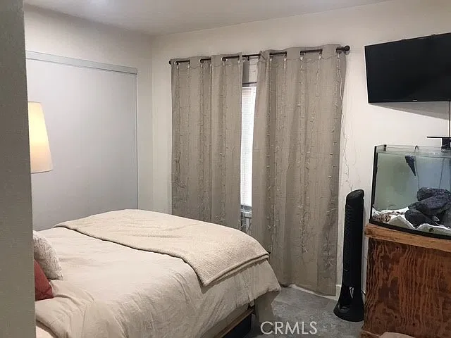 2 bed, 800 sqft, $2,000 — Photo 3