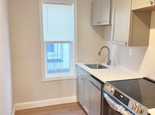 48 Riverdale St #3, Providence, RI 02909