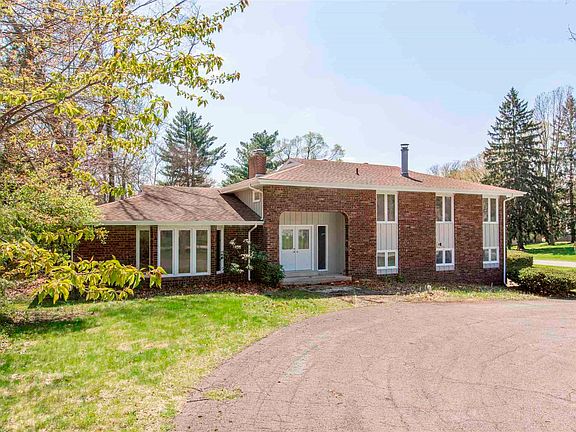2nd image of 53222 Martin Ln