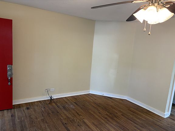2nd image of 2915 Olive St