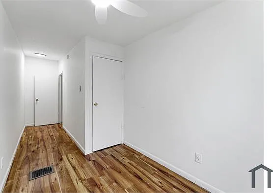 2534 N Water St — Photo 13