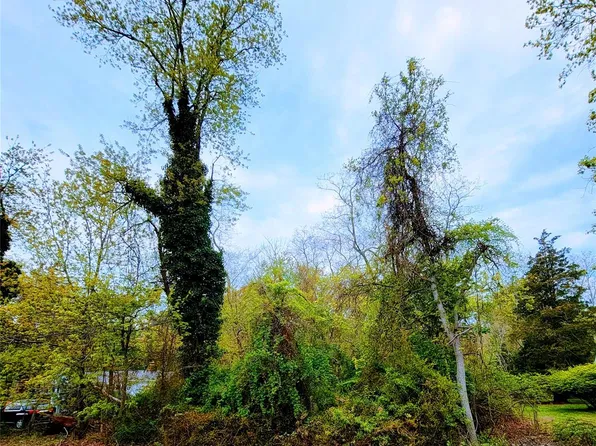 675 Pine Tree Road, Cutchogue, NY 11935