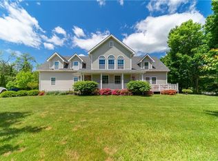 5 S Main St, Bradford, RI 02808