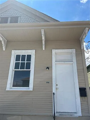 1810 Touro St — Photo 14
