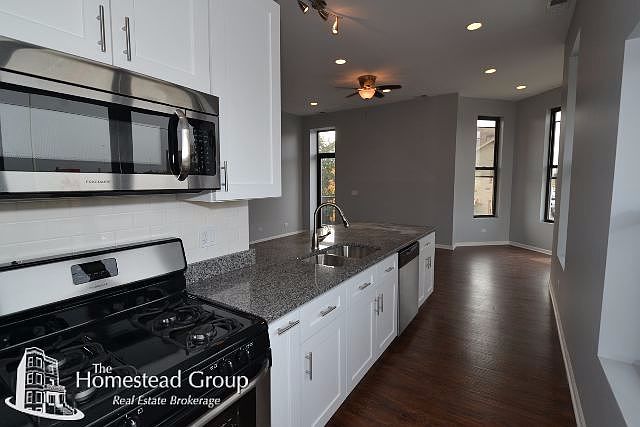 1st image of 1057 W Grand Avenue # Fl 3n3rd