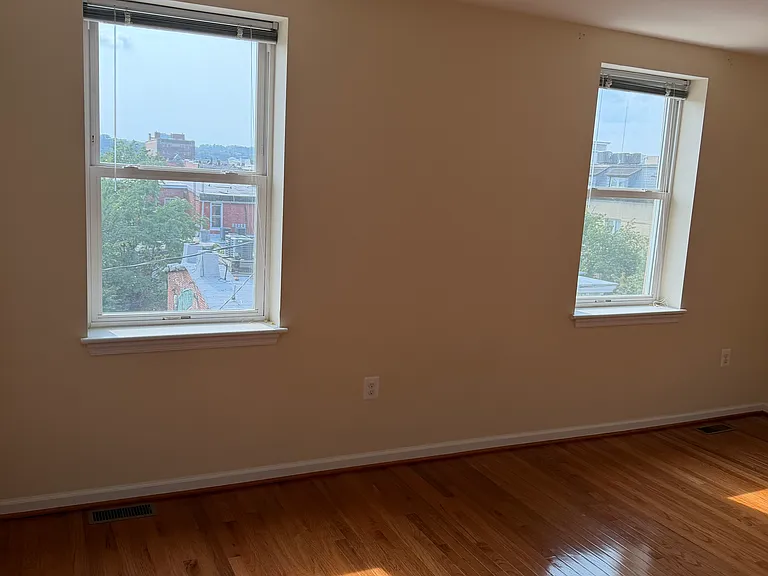 2030 N Calvert St #2 — Photo 16