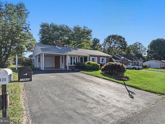 3rd image of 17933 Oak Ridge Dr