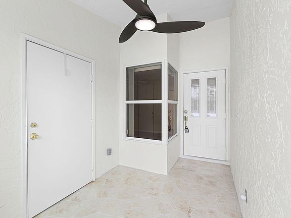 5th image of 11079 SE Sea Pines Circle