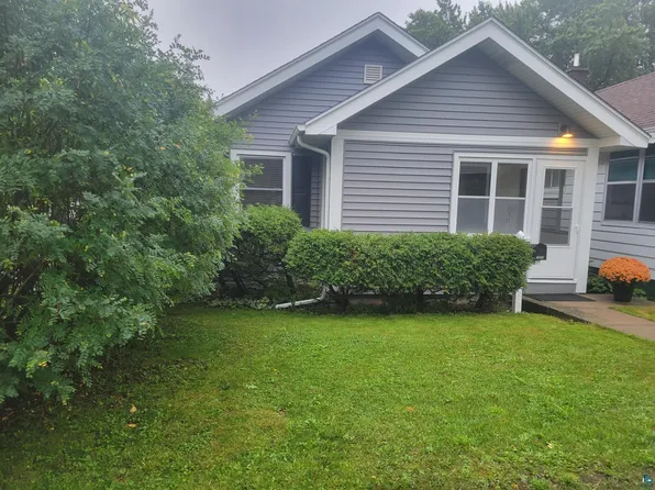 2860 W 6th St, Duluth, MN 55806