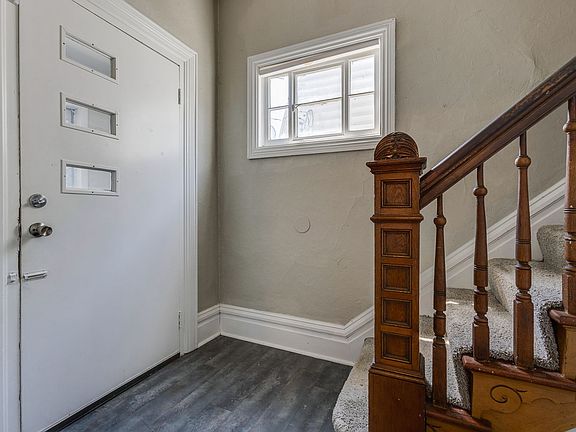3rd image of 1783 Arlington Ave