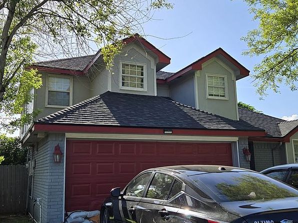 2205 Yellow Rose Dr