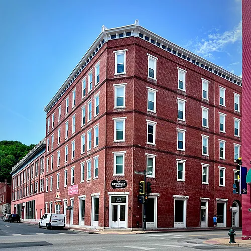 104 S New St #201 Photo 1