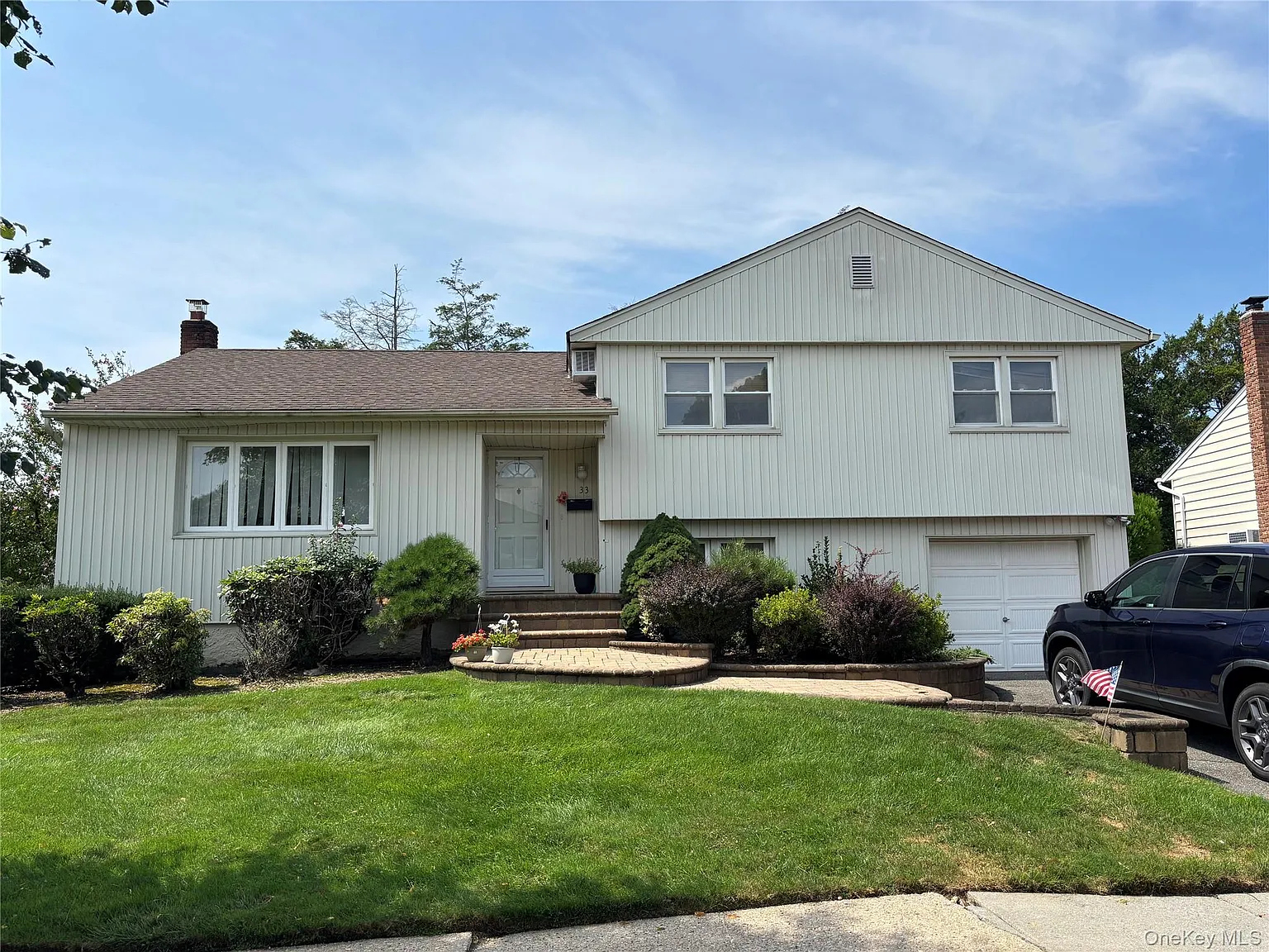 3 bed, 2.5 bath, 1612 sqft, $4,700 — Photo 1