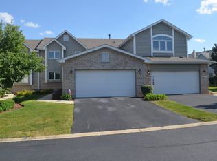 8405 Dunmore Dr, Tinley Park, IL 60487