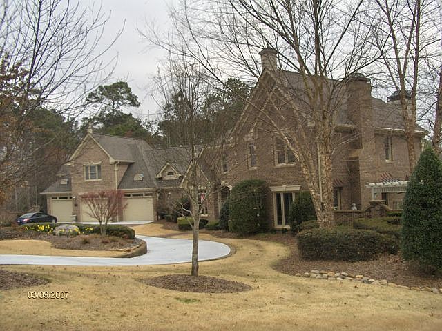 Every turn of this wonderful property is groomed to perfection.