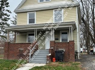 325 12th St, Elyria, OH 44035